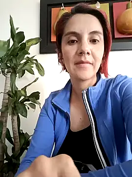 Snapshot of your_red_rose_ chatting on January 2025 05:40:01 PM your red rose online show from January 2025 05:40:01 PM