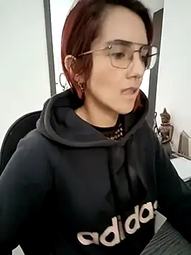 Snapshot of your_red_rose_ chatting on January 2025 04:30:02 PM your red rose online show from January 2025 04:30:02 PM