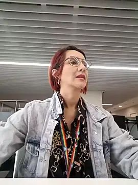 Snapshot of your_red_rose_ chatting on January 2025 12:31:01 PM your red rose online show from January 2025 12:31:01 PM