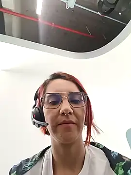 Snapshot of your_red_rose_ chatting on January 2025 03:53:02 PM your red rose online show from January 2025 03:53:02 PM