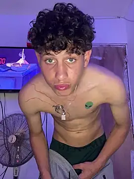 LatinBoysxxx online show from March 2025 10:10:01 PM