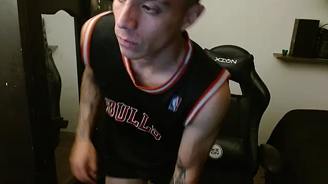 Snapshot of kv___xxx_ chatting on March 2026 02:30:02 AM kv xxx online show from March 2026 02:30:02 AM