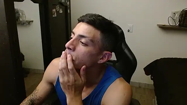 Snapshot of kv___xxx_ chatting on March 2026 03:10:01 AM kv xxx online show from March 2026 03:10:01 AM