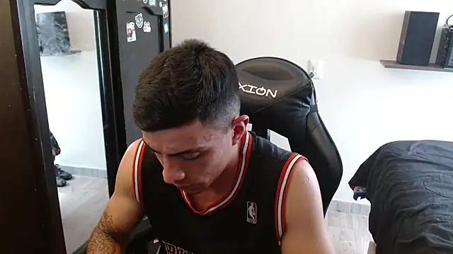 Snapshot of kv___xxx_ chatting on March 2026 07:17:02 PM kv xxx online show from March 2026 07:17:02 PM