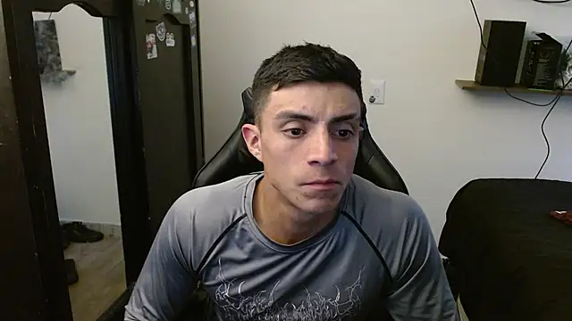 Snapshot of kv___xxx_ chatting on March 2026 09:42:02 PM kv xxx online show from March 2026 09:42:02 PM