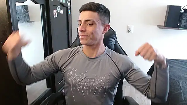 Snapshot of kv___xxx_ chatting on March 2026 06:36:02 PM kv xxx online show from March 2026 06:36:02 PM