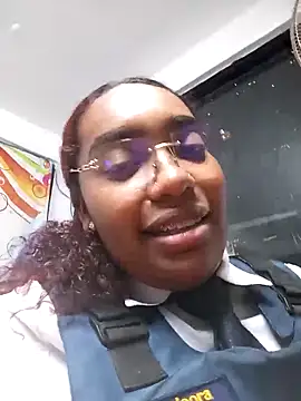 Cinnamon-Skin online show from December 2024 04:09:02 AM