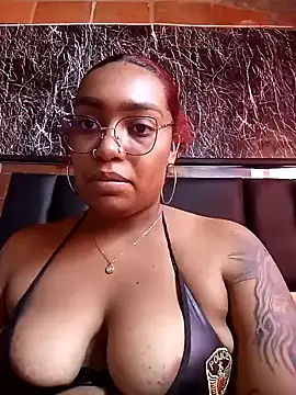 Cinnamon-Skin online show from January 2025 08:54:01 PM