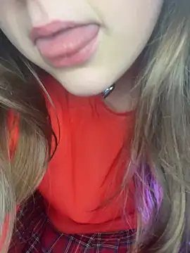 Snapshot of Topvi_ chatting on December 2024 01:13:01 PM Topvi online show from December 2024 01:13:01 PM