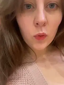 Snapshot of Topvi_ chatting on December 2024 09:36:02 AM Topvi online show from December 2024 09:36:02 AM