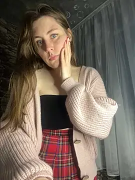 Snapshot of Topvi_ chatting on December 2024 10:05:01 PM Topvi online show from December 2024 10:05:01 PM