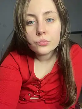 Snapshot of Topvi_ chatting on January 2025 01:14:02 PM Topvi online show from January 2025 01:14:02 PM