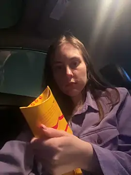 Snapshot of Topvi_ chatting on January 2025 04:57:01 PM Topvi online show from January 2025 04:57:01 PM