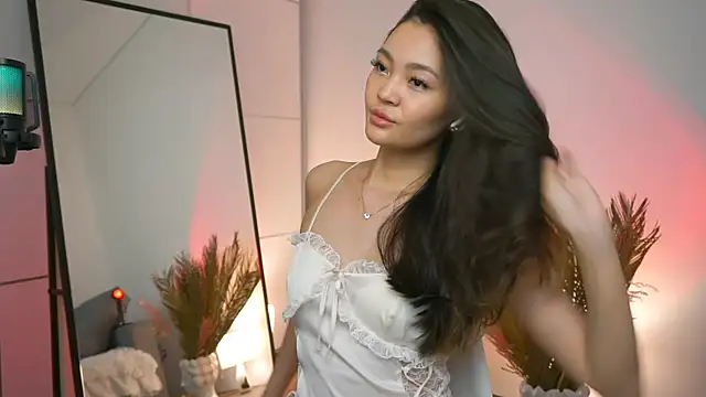 Peopleneedlove144 online show from February 2025 06:21:01 PM