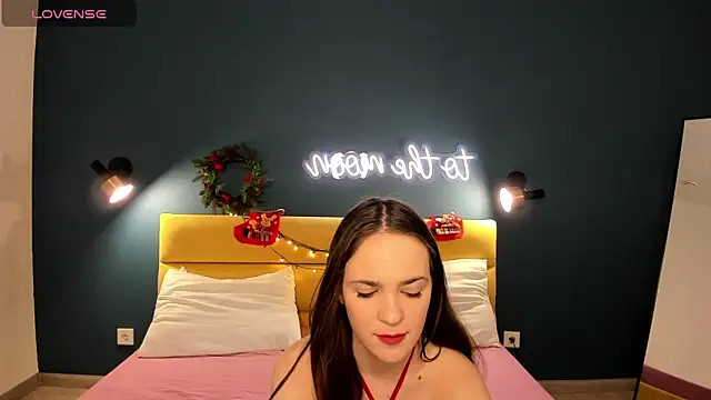 Snapshot of Selena_Cutiee chatting on January 2025 03:02:02 AM Selena Cutiee online show from January 2025 03:02:02 AM