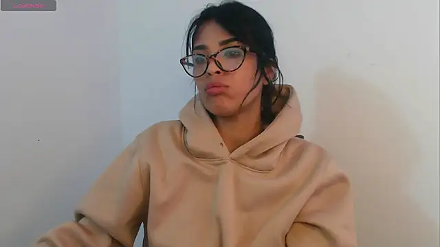 AlessiaVal  online show from February 2025 10:08:02 PM