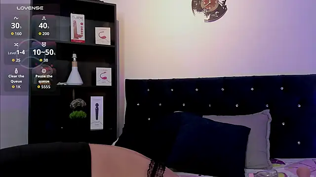 yulianademond66 online show from June 2026 12:32:02 AM