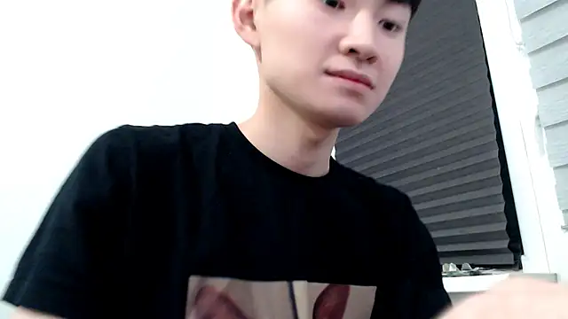 Miram Yu online show from October 2025 06:03:01 PM