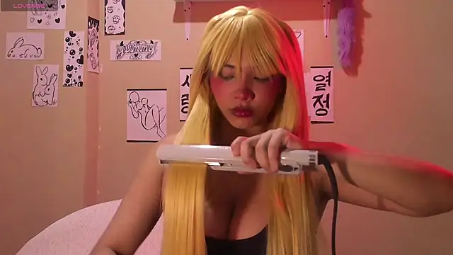 MadelineBenet online show from March 2025 11:20:01 PM