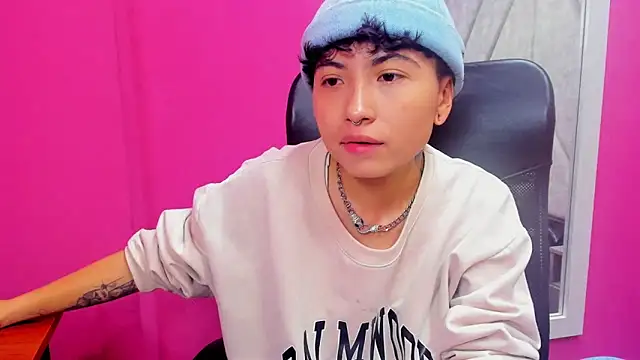 Snapshot of Im_Mathias chatting on November 2025 04:46:02 AM Im Mathias online show from November 2025 04:46:02 AM