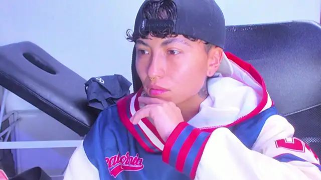 Snapshot of Im_Mathias chatting on February 2026 02:53:01 AM Im Mathias online show from February 2026 02:53:01 AM