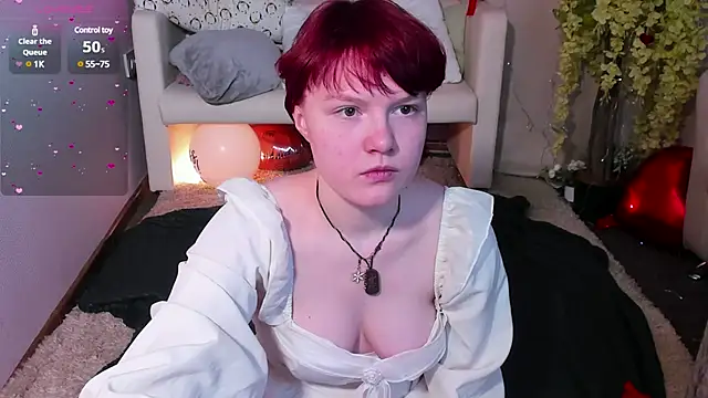 DreamyLuna online show from February 2025 08:39:01 PM