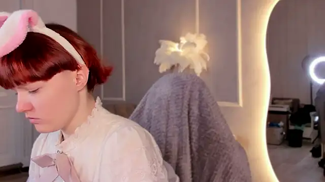 DreamyLuna online show from March 2025 08:48:02 PM