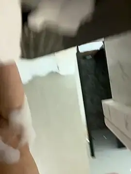 Snapshot of iyy2004 chatting on March 2025 04:35:01 PM iyy2004 online show from March 2025 04:35:01 PM