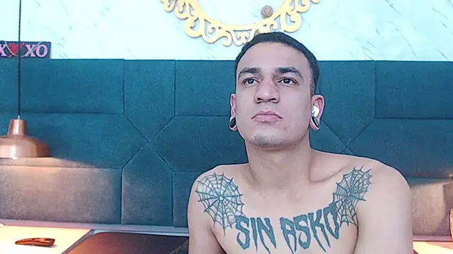 salome daniel online show from October 2025 07:38:01 PM