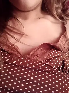 Snapshot of Hotoufia38 chatting on January 2025 09:51:02 AM Hotoufia38 online show from January 2025 09:51:02 AM