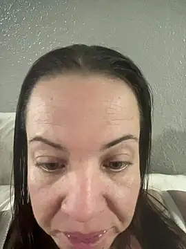 theyluvvus76 online show from February 2026 03:15:02 AM