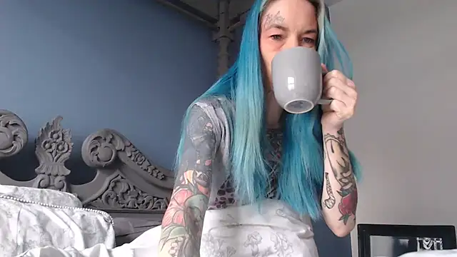 Snapshot of RavenryderUK chatting on January 2025 10:37:02 AM RavenryderUK online show from January 2025 10:37:02 AM