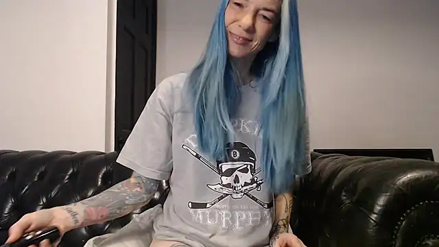 Snapshot of RavenryderUK chatting on February 2025 11:48:01 PM RavenryderUK online show from February 2025 11:48:01 PM