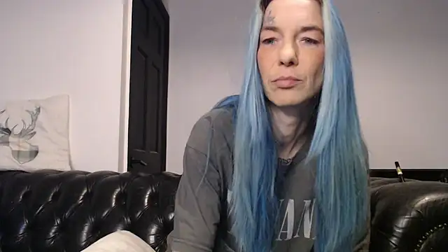 Snapshot of RavenryderUK chatting on February 2025 10:17:02 PM RavenryderUK online show from February 2025 10:17:02 PM