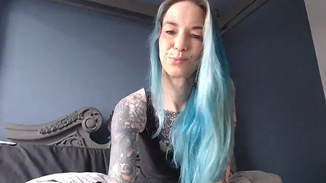 Snapshot of RavenryderUK chatting on February 2025 10:43:02 AM RavenryderUK online show from February 2025 10:43:02 AM