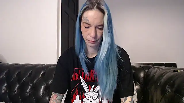 Snapshot of RavenryderUK chatting on February 2025 09:18:02 PM RavenryderUK online show from February 2025 09:18:02 PM