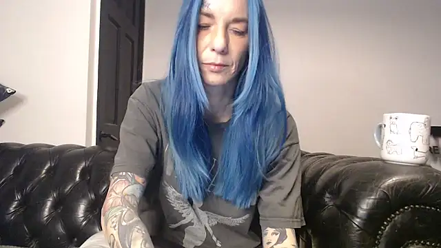 Snapshot of RavenryderUK chatting on February 2025 10:00:02 PM RavenryderUK online show from February 2025 10:00:02 PM