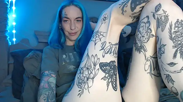 Snapshot of RavenryderUK chatting on September 2025 09:48:01 PM RavenryderUK online show from September 2025 09:48:01 PM