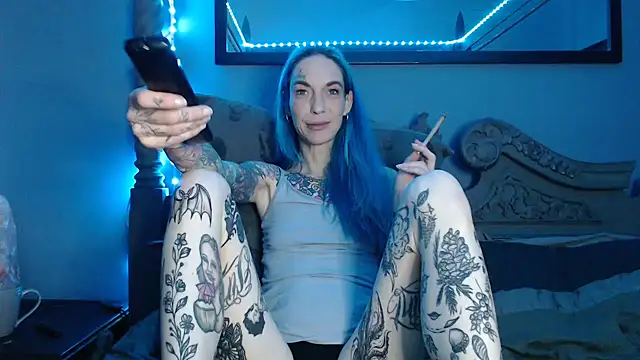 Snapshot of RavenryderUK chatting on October 2025 08:31:01 PM RavenryderUK online show from October 2025 08:31:01 PM