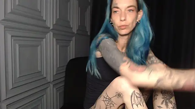 RavenryderUK online show from April 2026 09:19:01 PM
