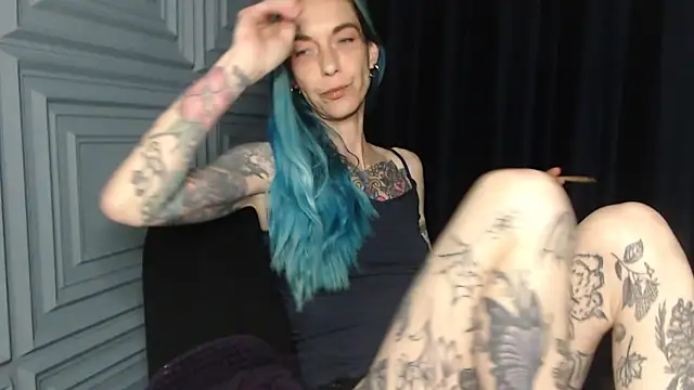 RavenryderUK online show from May 2026 07:08:01 PM