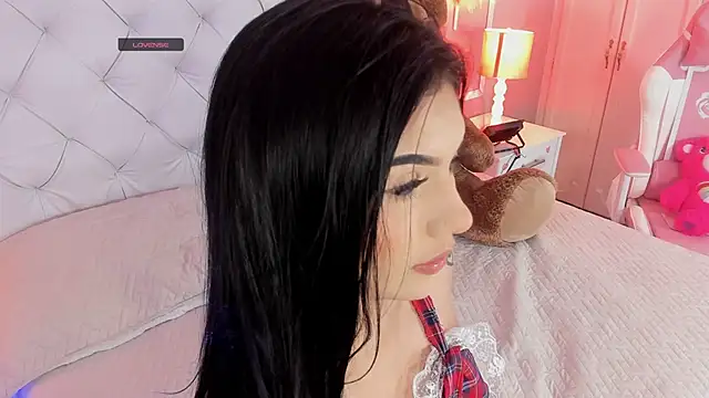 Snapshot of scarlet_hill chatting on December 2024 01:55:02 PM scarlet hill online show from December 2024 01:55:02 PM