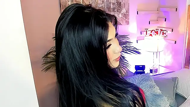 Snapshot of scarlet_hill chatting on January 2025 01:20:01 AM scarlet hill online show from January 2025 01:20:01 AM