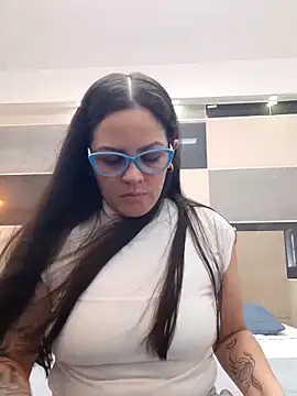Zara Jackson online show from May 2026 02:45:01 PM