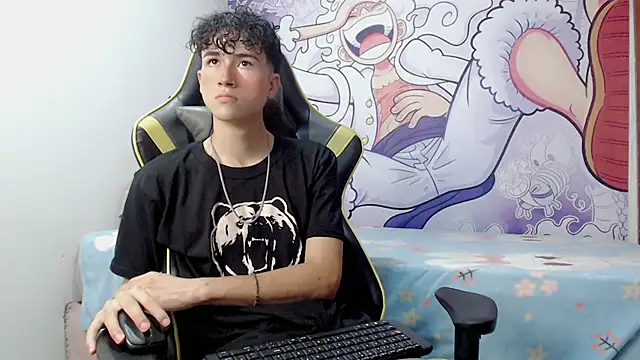 Snapshot of johnny_cagee chatting on December 2024 03:16:02 AM johnny cagee online show from December 2024 03:16:02 AM