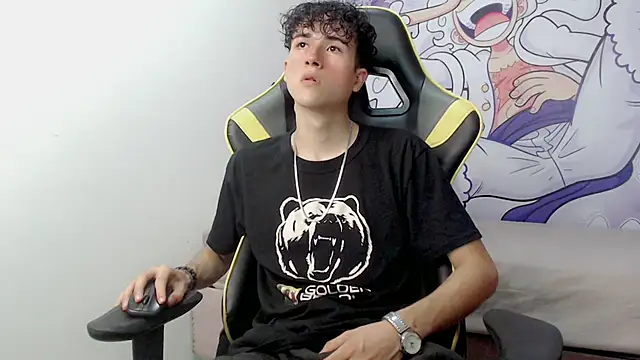 Snapshot of johnny_cagee chatting on January 2025 04:22:02 AM johnny cagee online show from January 2025 04:22:02 AM