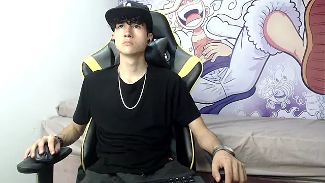 Snapshot of johnny_cagee chatting on January 2025 03:17:02 AM johnny cagee online show from January 2025 03:17:02 AM