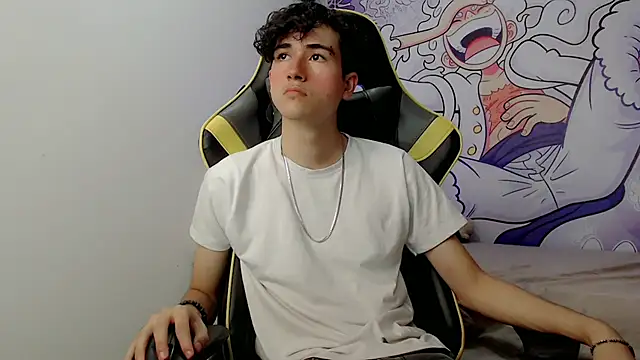 Snapshot of johnny_cagee chatting on January 2025 04:04:01 AM johnny cagee online show from January 2025 04:04:01 AM