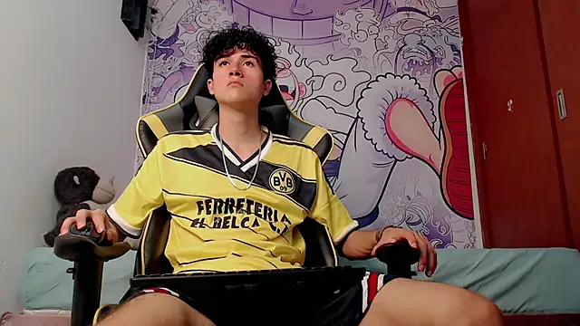 Snapshot of johnny_cagee chatting on January 2025 03:41:01 AM johnny cagee online show from January 2025 03:41:01 AM