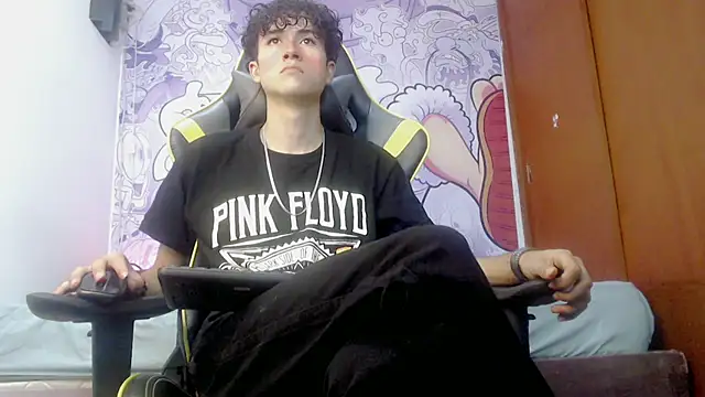 Snapshot of johnny_cagee chatting on February 2025 07:15:02 AM johnny cagee online show from February 2025 07:15:02 AM